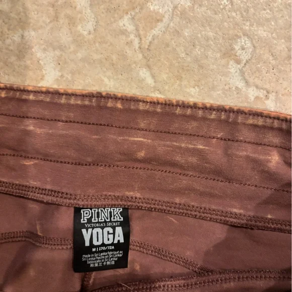 Women’s Victoria Secret Pink yoga jogger - Picture 2 of 3